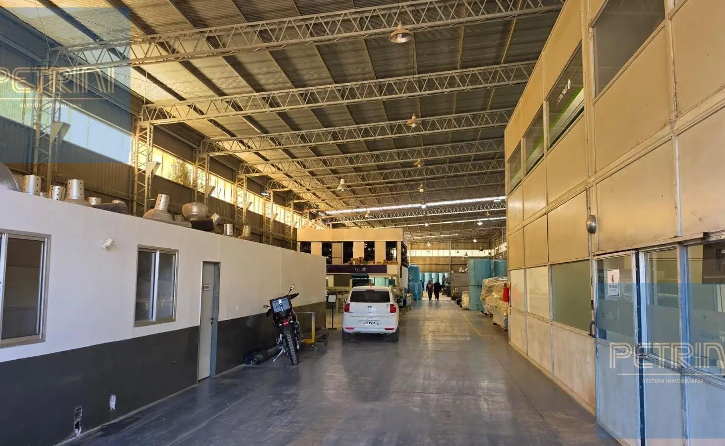 Depósito en Los Boulevares - 2000 m2 4