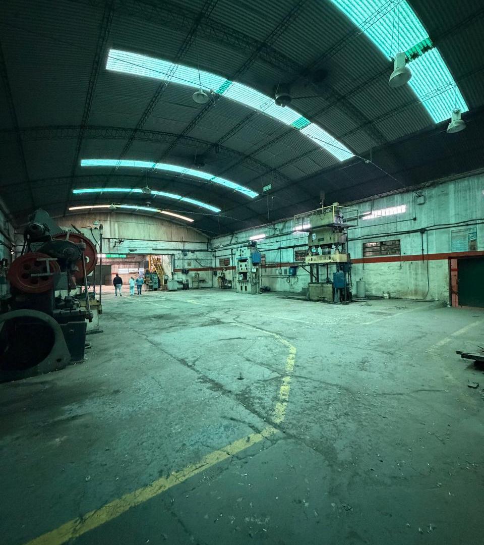 Foto de Venta Nave Industrial en Barrio San Vicente 3600 mtrs, imagen 3
