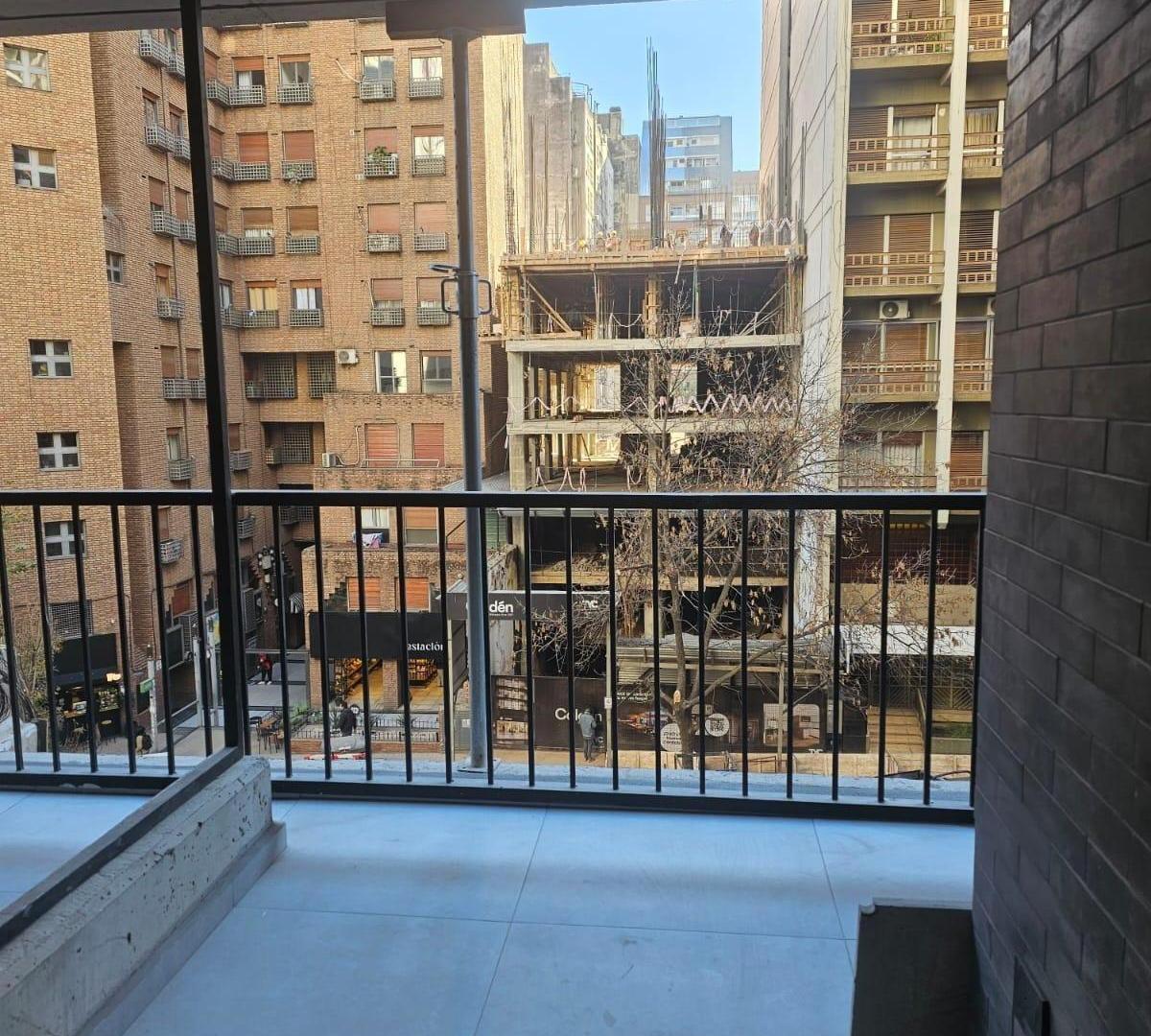 DEPTO 1 DORM NVA CBA CON BALCON Y PISCINA PISO ALTO