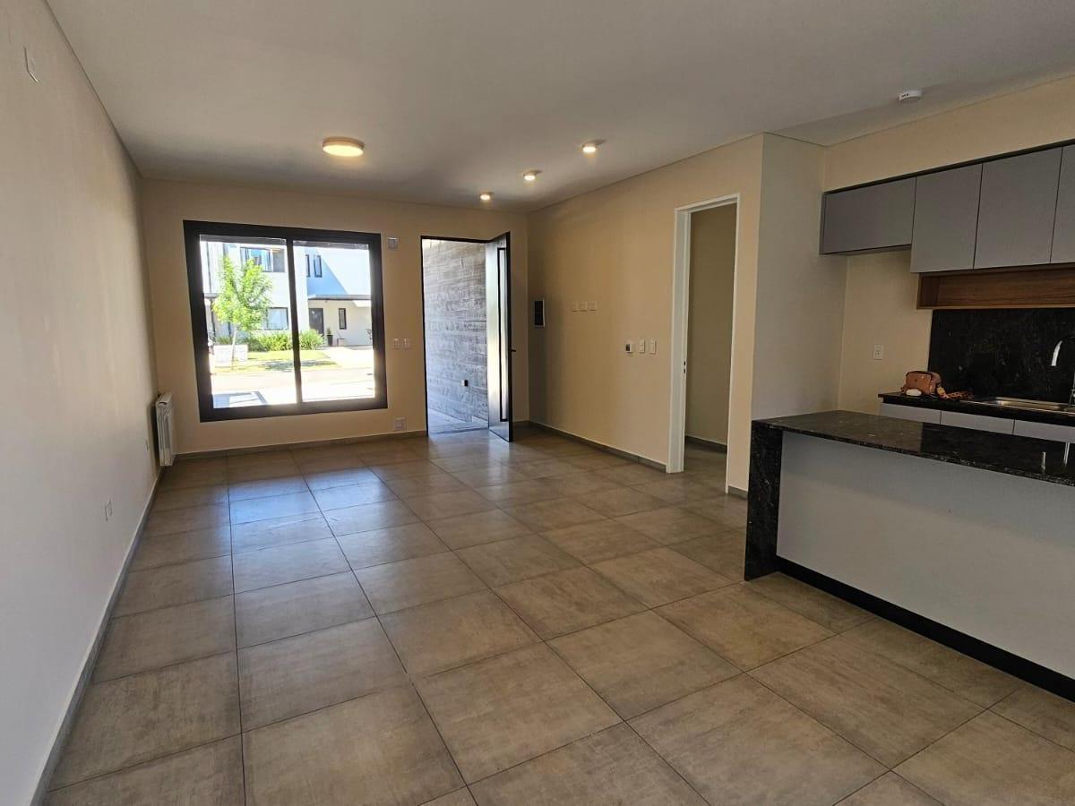 DUPLEX 2 DORM Y 2 BAÑ DE CATEGORIA - SAN IGNACIO VILLAGE