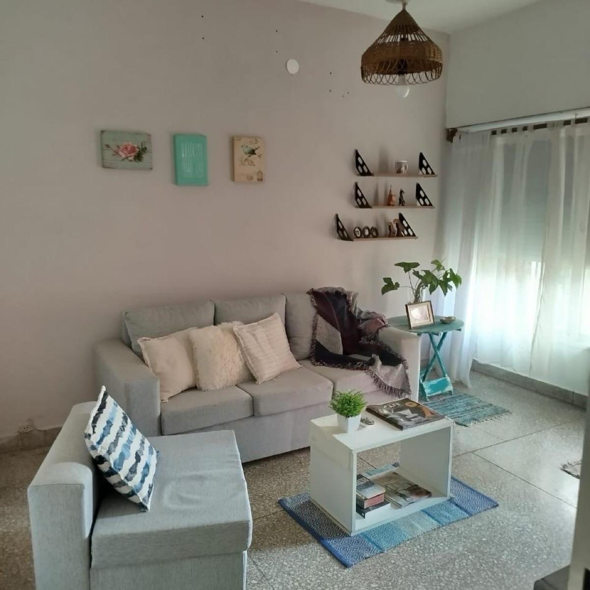 Foto de CASA LOTE VENTA VILLA BALLESTER 3 AMBIENTES con POSIBILIDAD DE COCHERA, imagen 2