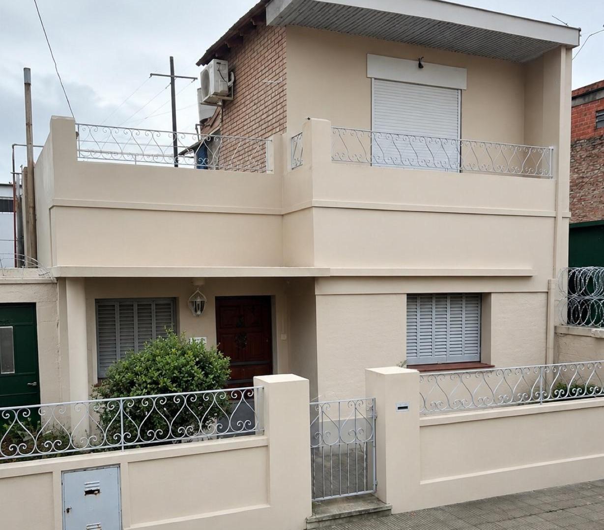 Casa en Villa Ballester 4 Ambientes Venta
