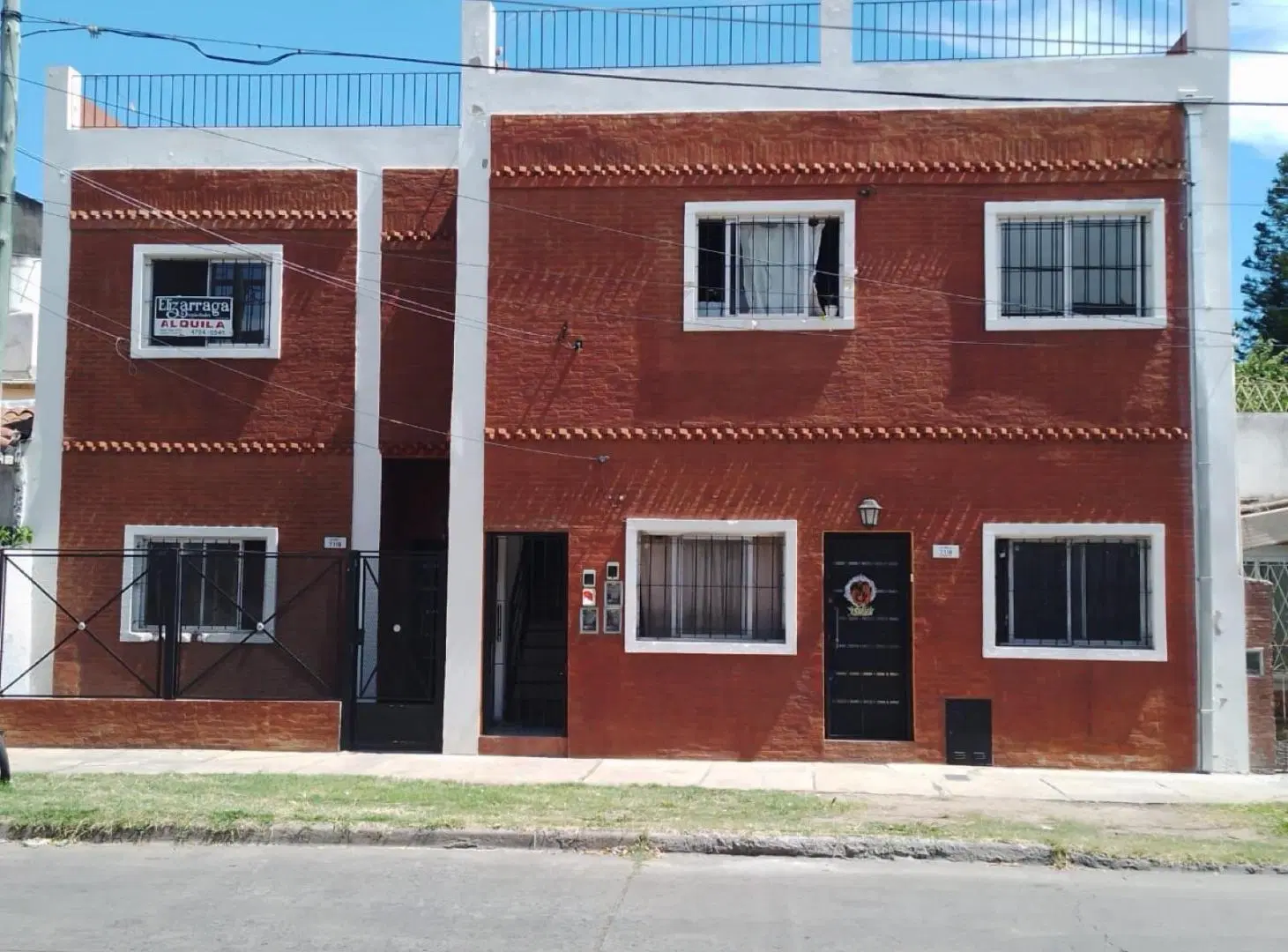 PH MONOAMBIENTE EN JOSE LEON SUAREZ PRIMER PISO CON TERRAZA 4