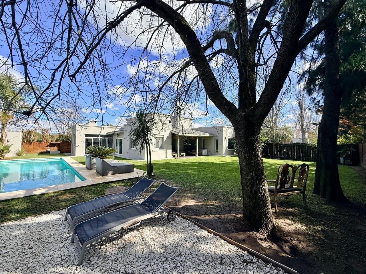 Foto de Casa en Santa Barbara en Venta 5 ambientes, imagen 3
