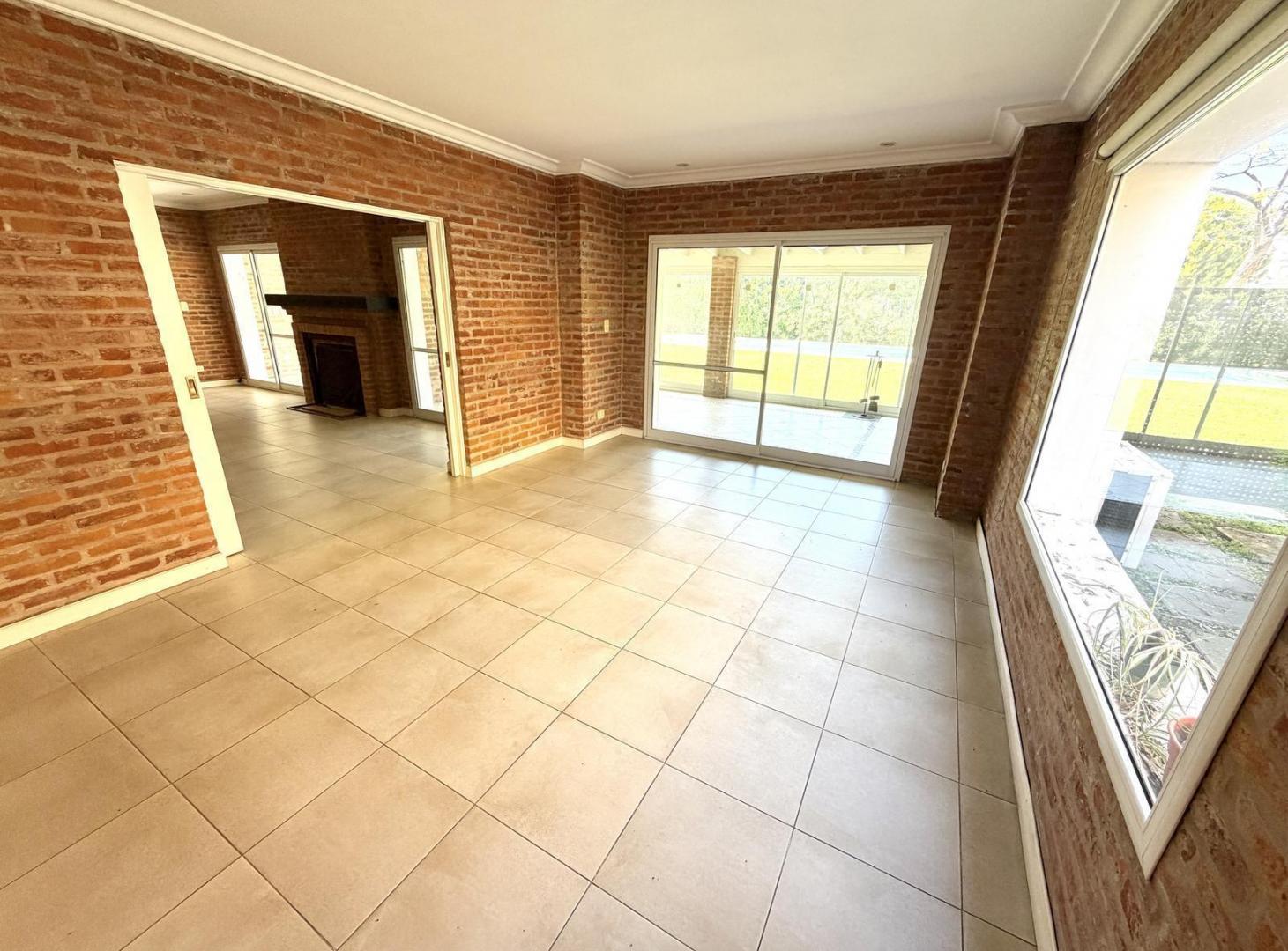 Foto de Casa en Venta Talar Del Lago I, 4 Cuartos, 2 en Suite, imagen 2