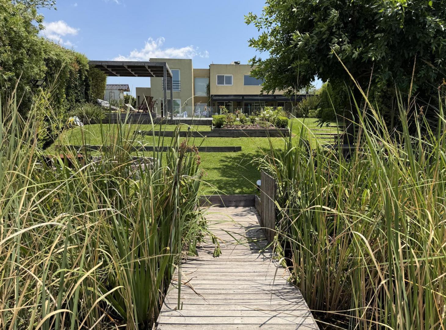 Foto de Casa en Venta en San Agustin 6 ambientes a la laguna, imagen 2