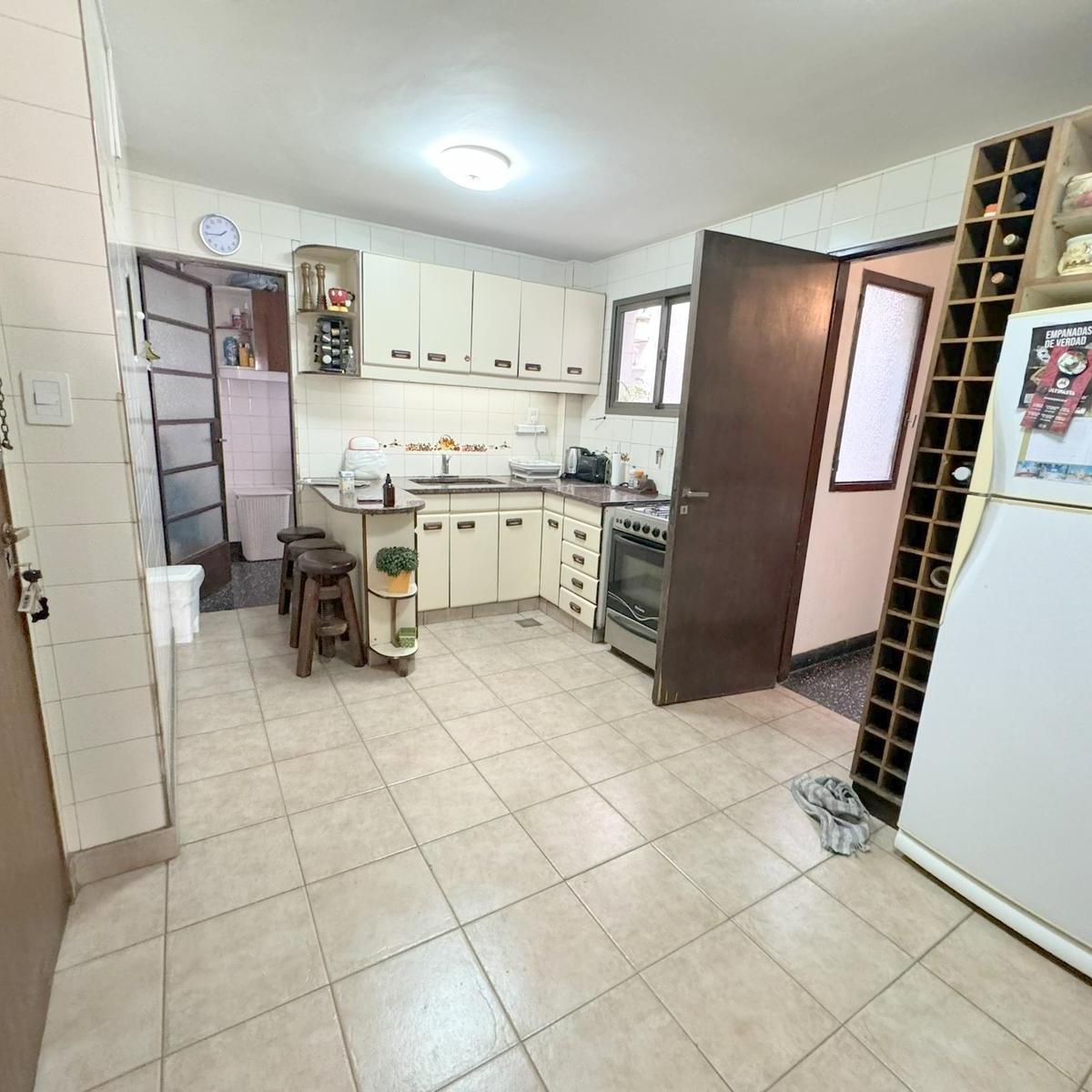 Departamento 8 Amb con Cochera Balcon 183 m² Totales 3