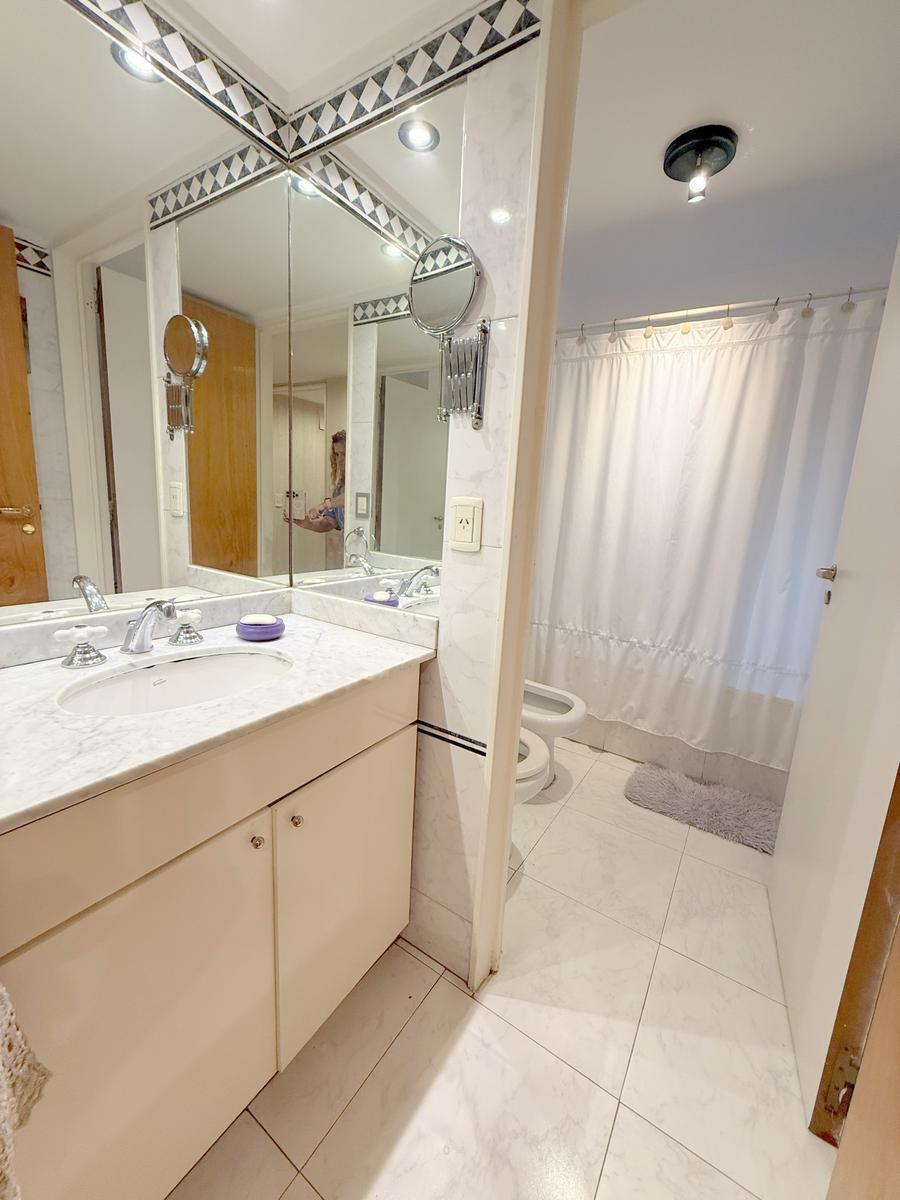 Departamento Piso en Belgrano 214 m² con Cochera 4amb Depend 2