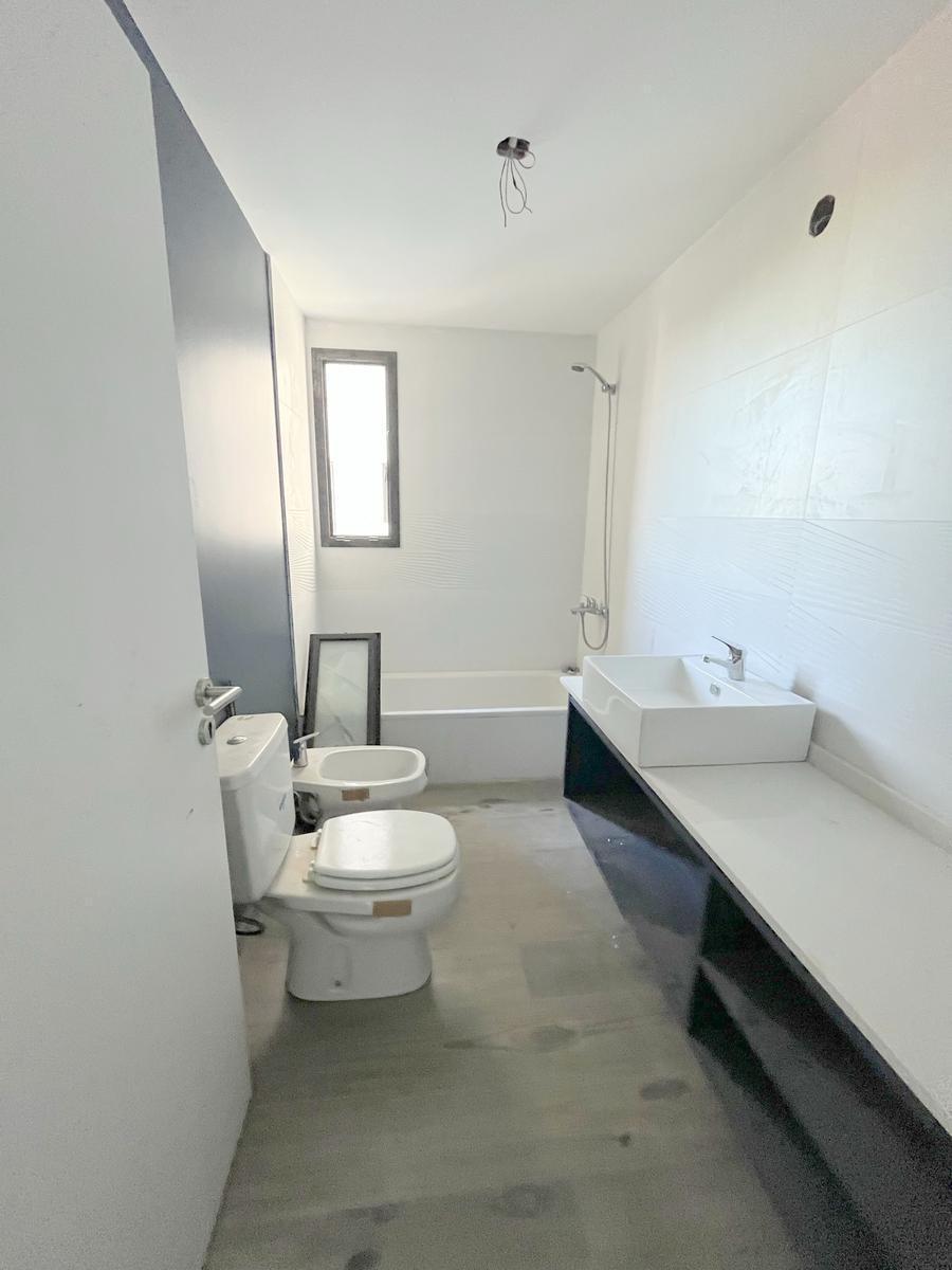 Departamento a Estrenar 2 Amb con Balcon Terraza Monte Castro 5