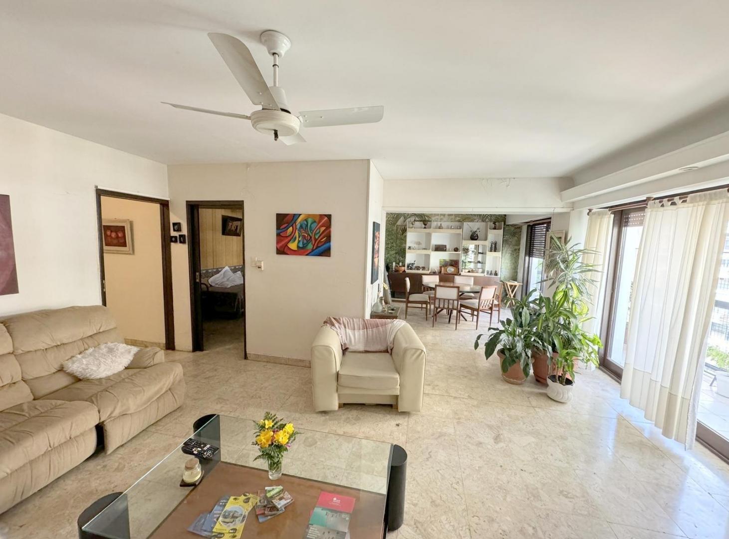 Departamento 6 AMB CON COCHERA  balcon  183m2 totales