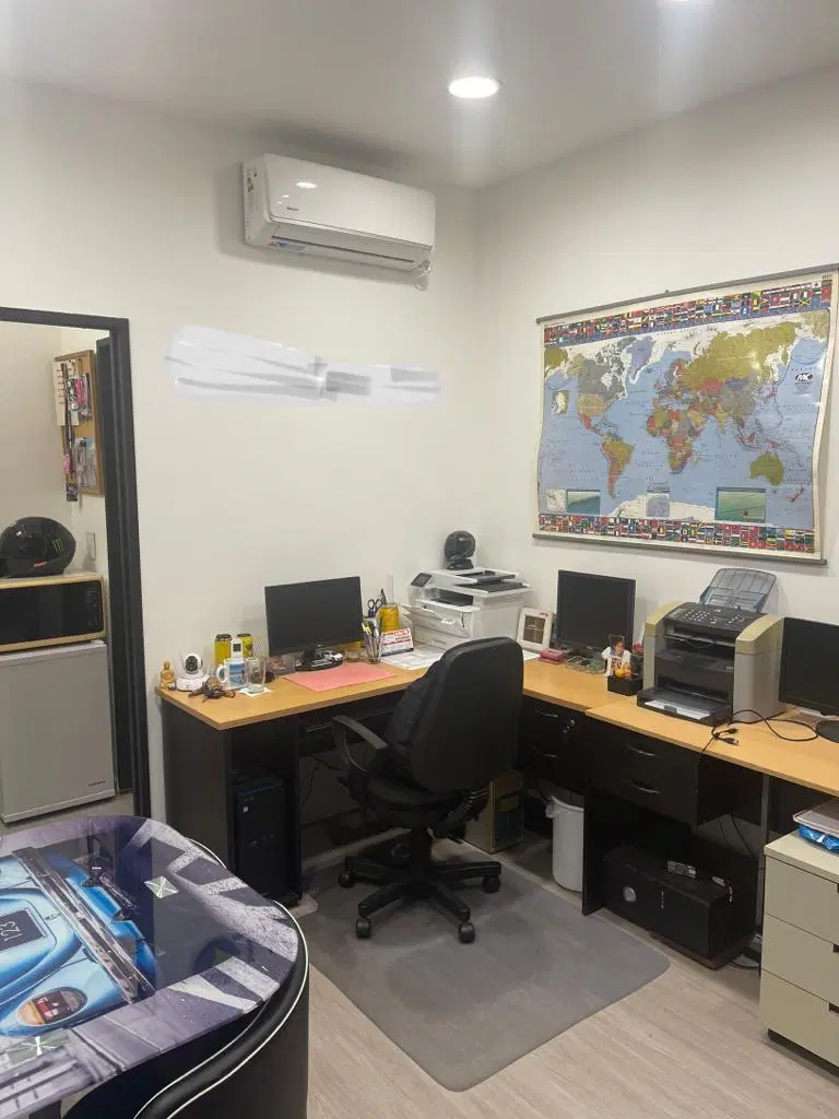 Oficina en alquiler excelente ubicacion con baño privado san isidro centro 1