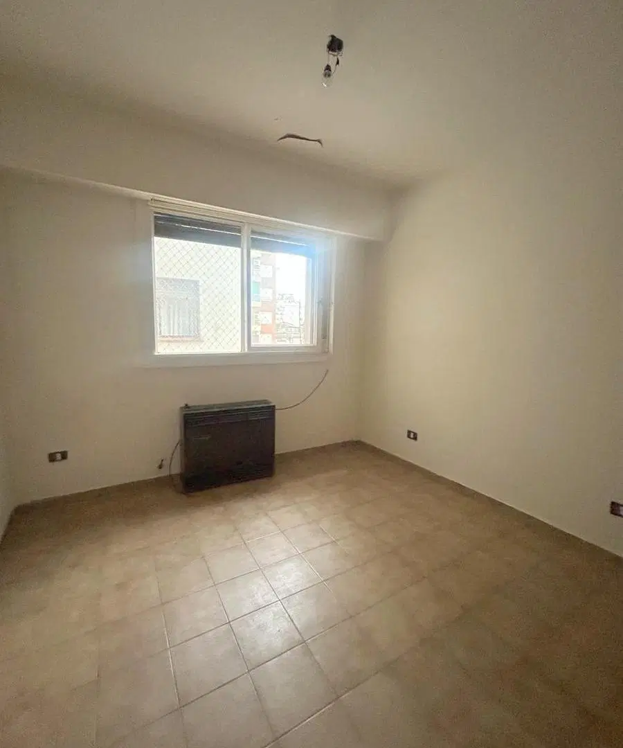 Departamento 3 AMB AMPLIOS 87M2 TOTALES  CON BALCON ZONA PARQUE CENTENARIO 4
