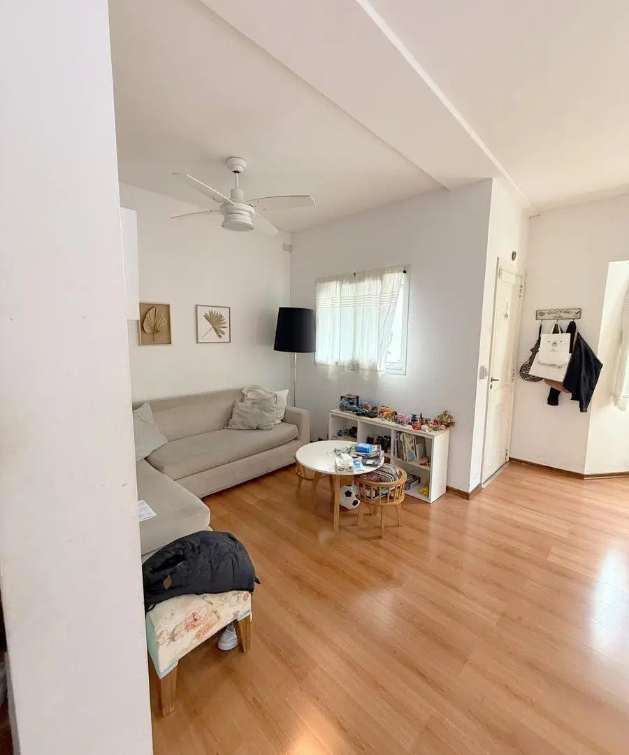 Hermosa propiedad con 3 dormitorios + amplio playroom Jardin mts estacion y alvear 8