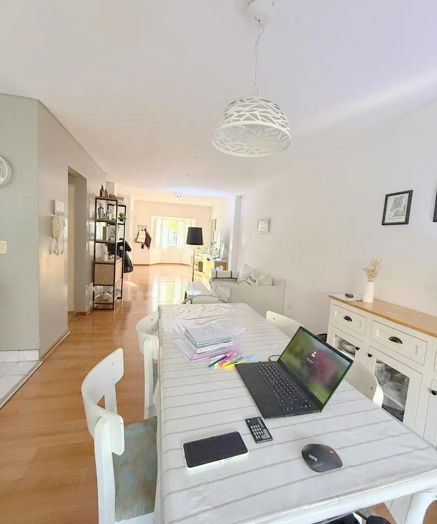 Hermosa propiedad con 3 dormitorios + amplio playroom Jardin mts estacion y alvear 5