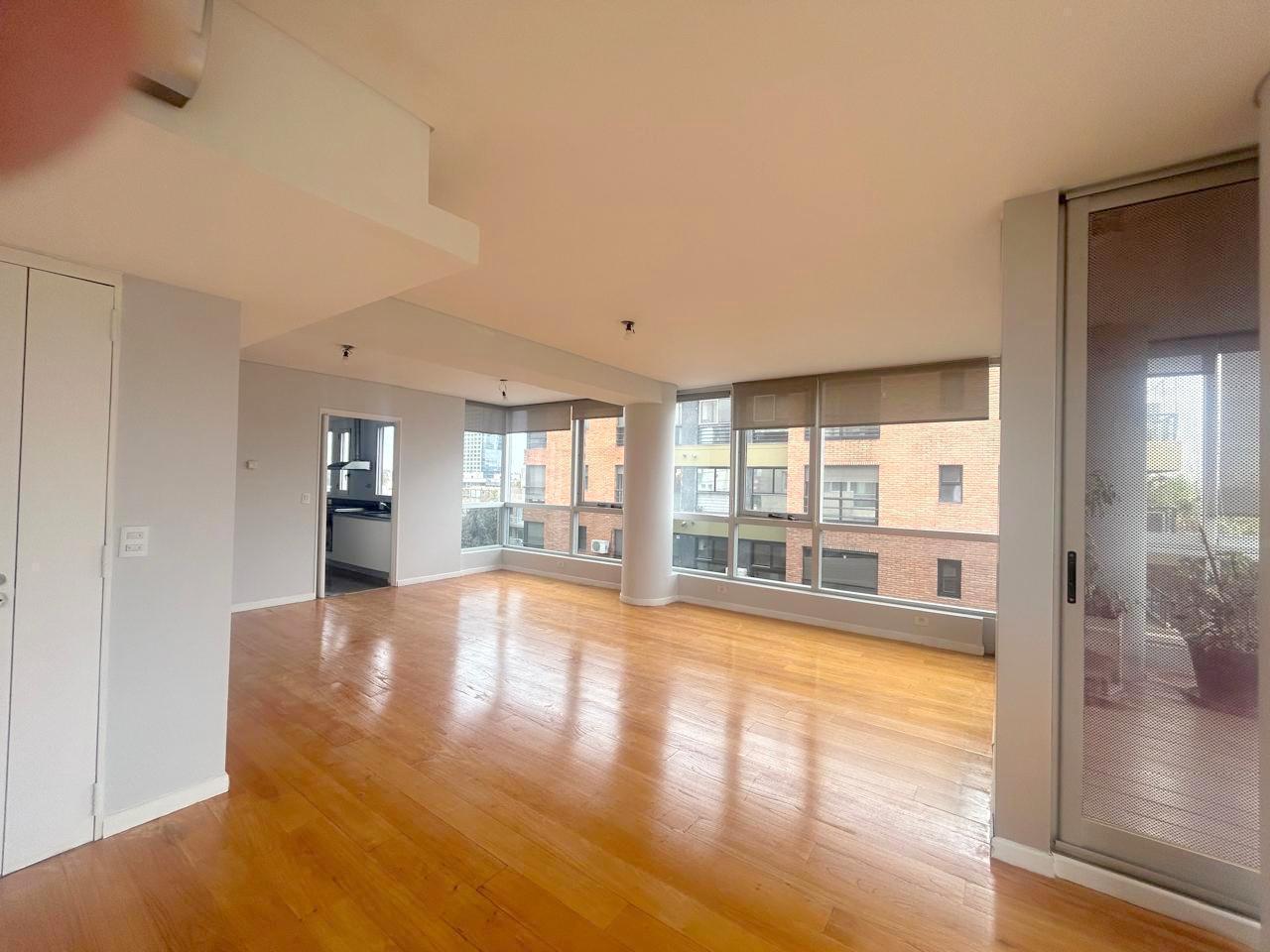 Foto de Departamento de 240m2 4 dormitorios 5 baños cochera, imagen 5