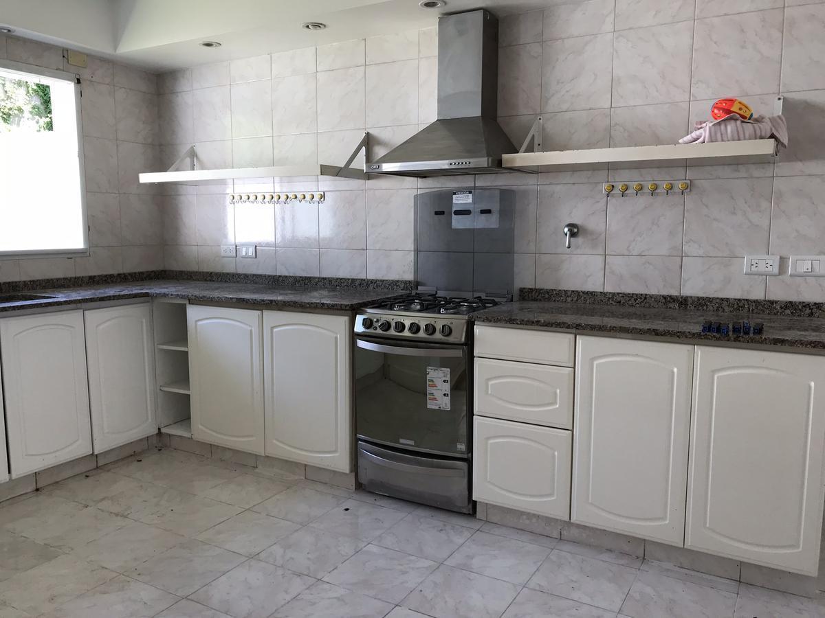 Foto de Chalet Duplex 3 dormitorios t play room jardin mts estacion y alvear, imagen 3