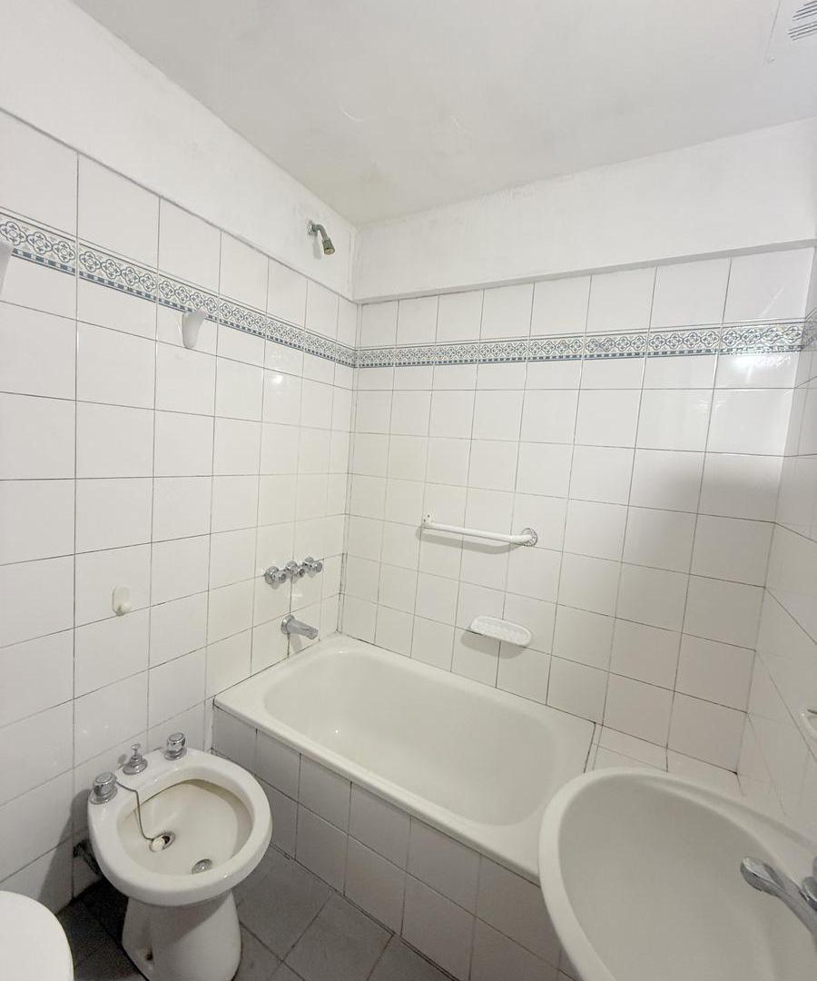 Foto de Departamento en San Isidro 2 amb con cochera descubierta Y BALCON, imagen 5