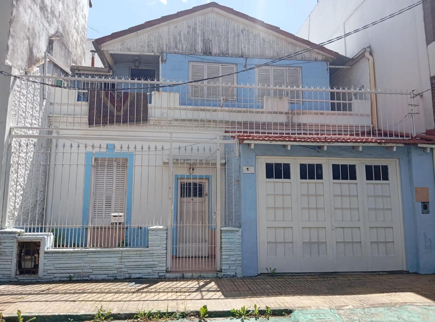 Casa en venta a refaccionar ideal inversor