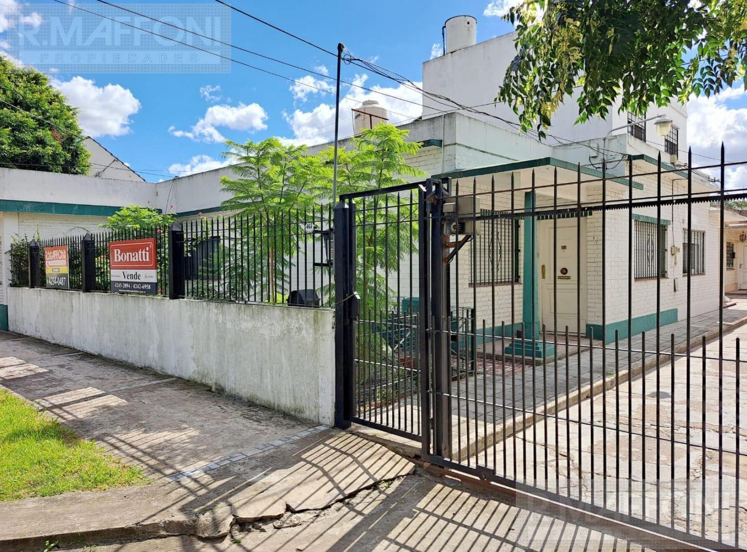 Casa en  Adrogue