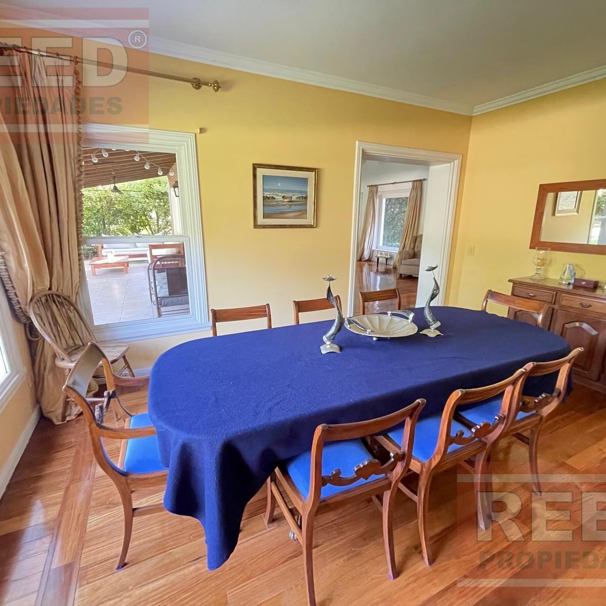 Casa en Martindale C. C 2