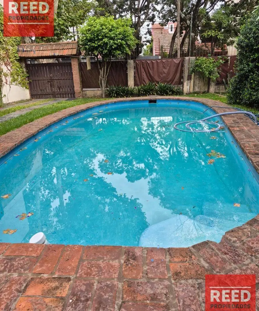 Importante casa en La Lucila 3