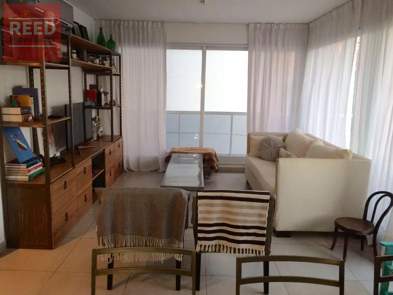 Excelente departamento en centro de Martinez 1