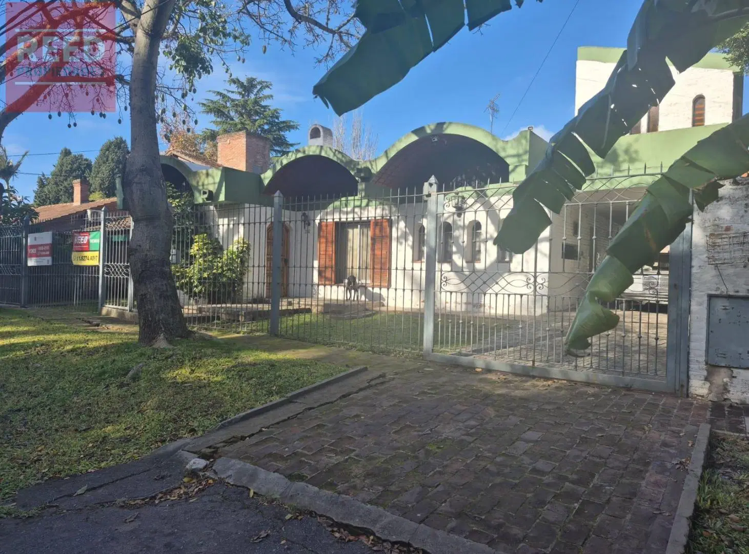 Casa en importante lote en Santa Rita 4