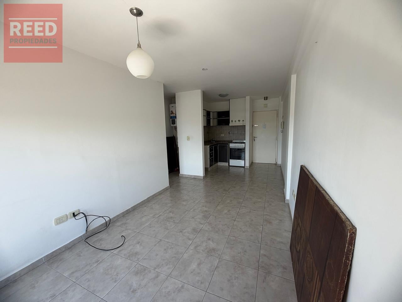 Foto de Excelente dpto 2 ambientes a mts de la estacion de Haedo! es venta, imagen 1