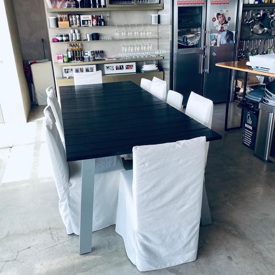 Foto de Extraordinario departamento con pileta y dos cocheras en Barrio Parque, imagen 2