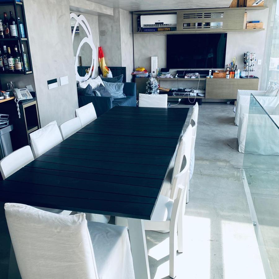 Foto de Extraordinario departamento con pileta y dos cocheras en Barrio Parque, imagen 4