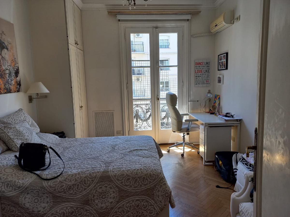 Señorial Departamento Amoblado de 4 Dorm. en Edificio Francés 4