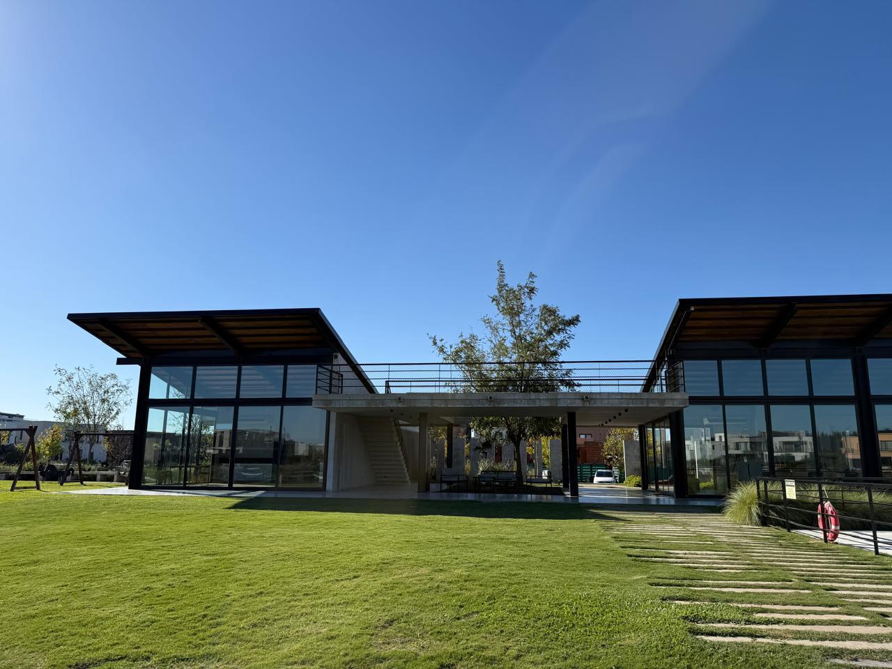 LOTE AL ARROYO EN CARPINCHOS – NORDELTA
