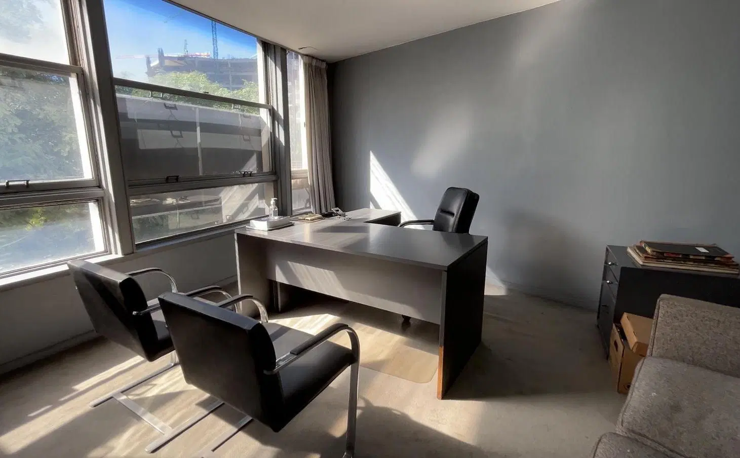 Catalinas - Oportunidad Oficina 260 Metros Venta - Alquiler 2