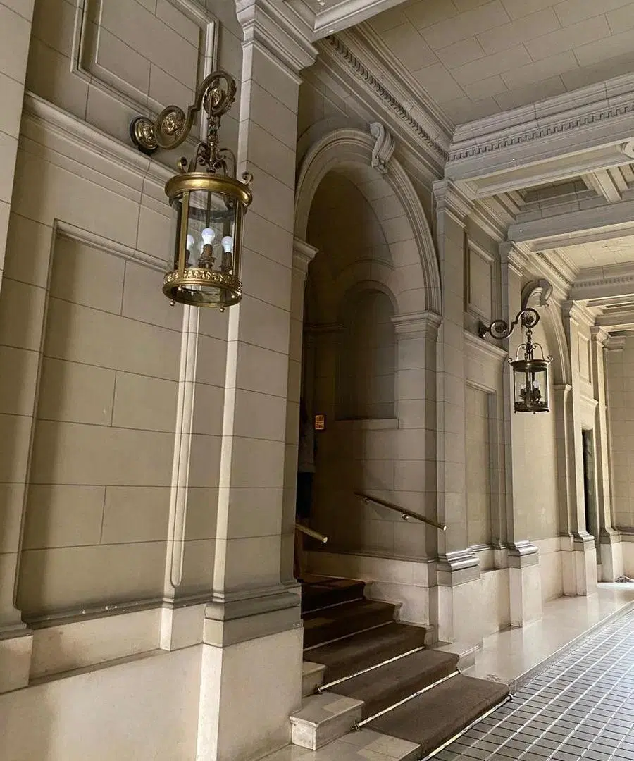 Piso en Recoleta - Amplios Ambientes y Luminoso - Categoría 1