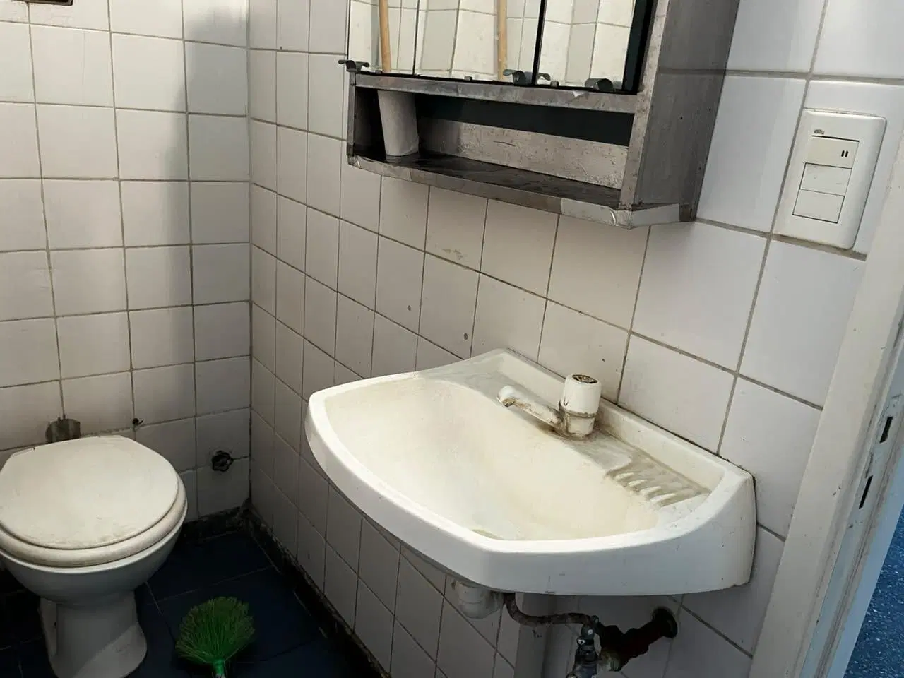 Alquiler - Venta Local en Don Torcuato Céntrico 7