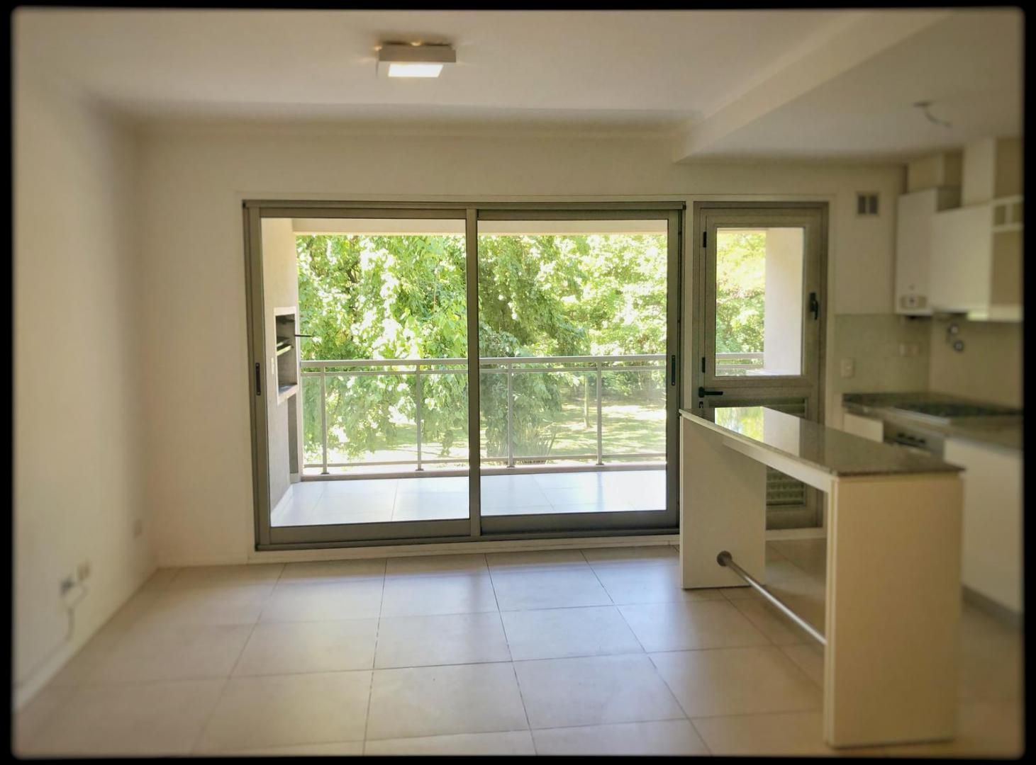 Foto de Venta de Departamento en Newman Joven !, imagen 2