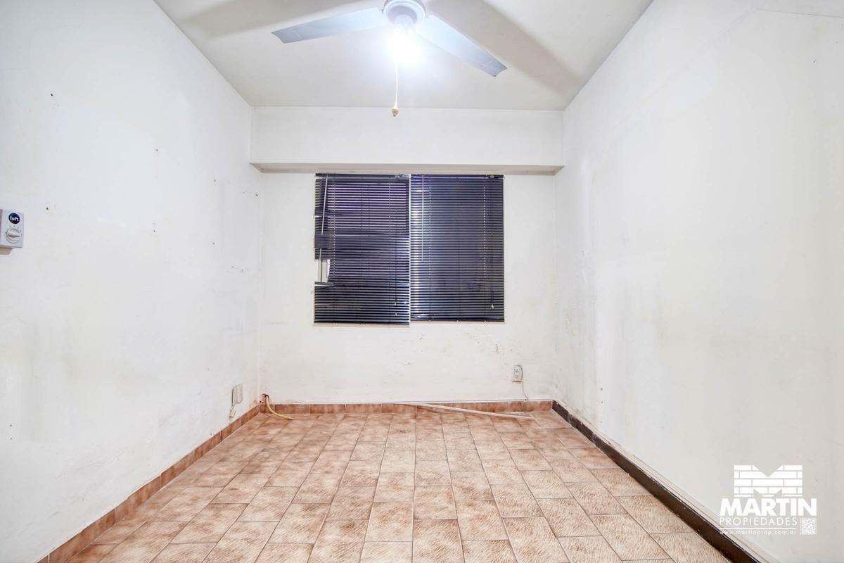 Foto de Casa en Venta de 5 Ambientes en Martinez con Cochera, Suite, Jardin y, imagen 4