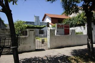 Casa en Venta a reciclar sobre terreno de 10x25 en Boulogne