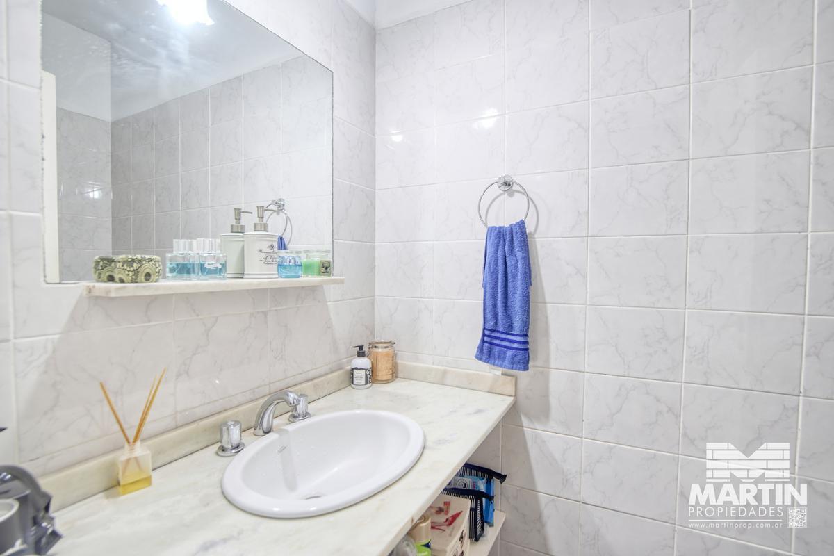 Foto de Casa en Venta - Martinez, 5 Ambientes con Balcón y Patio, imagen 4