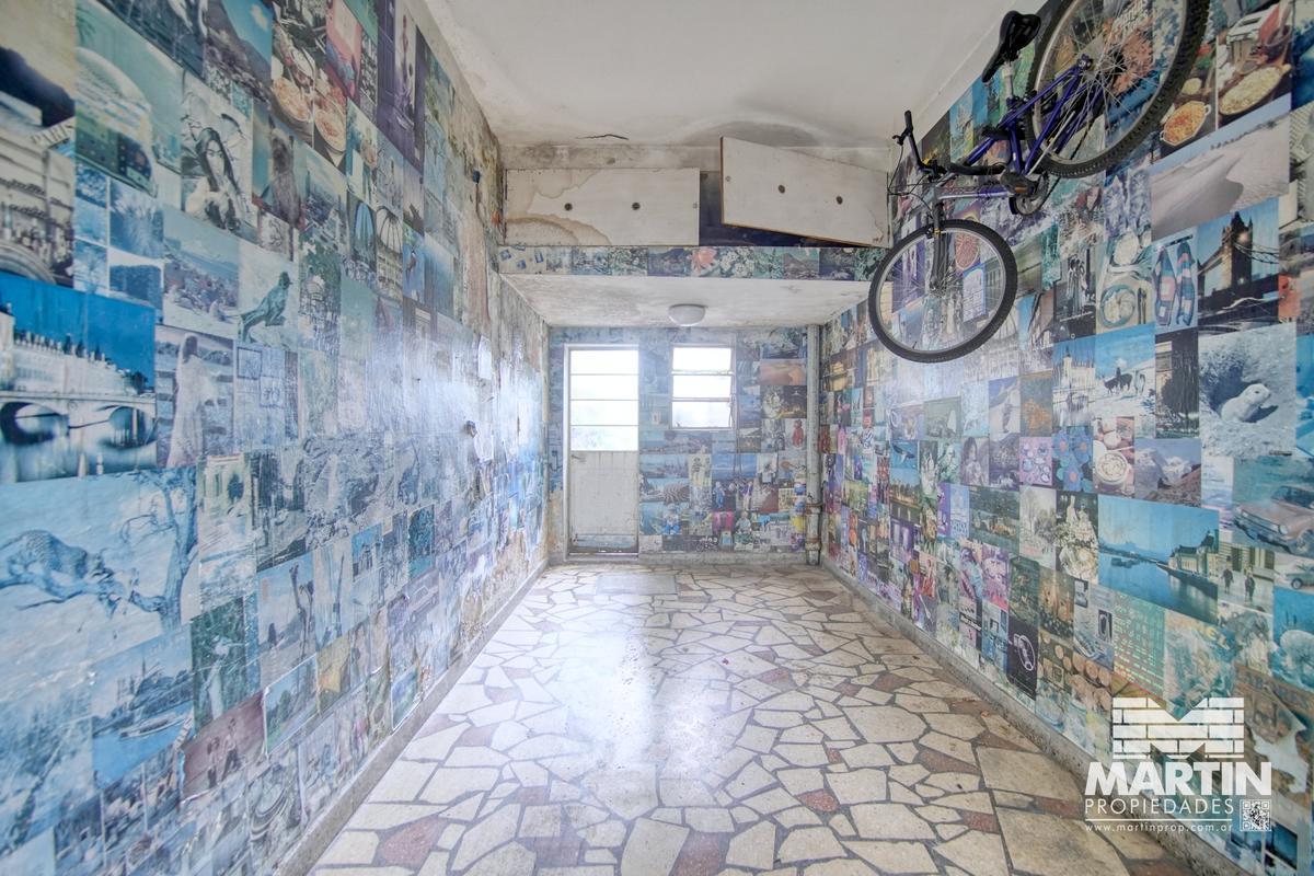 Casa PH Venta en Block, 7 Ambientes Totales, Cochera, Jardin, 2 Cuadras de Av Maipú Al Río. 4