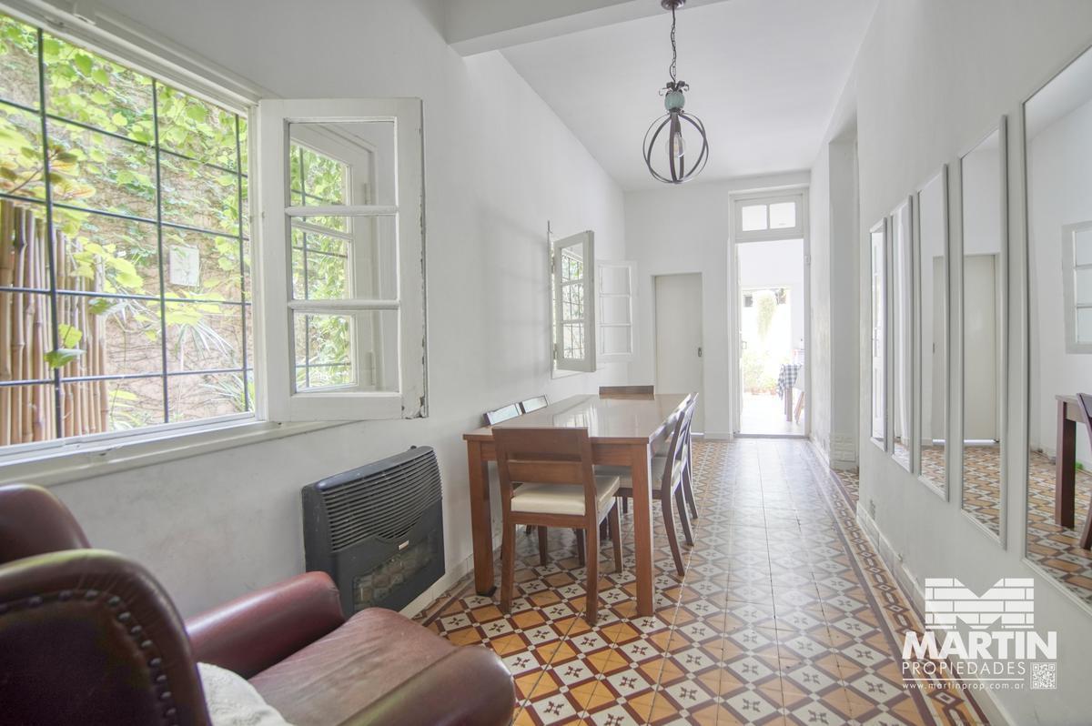 Casa PH Venta en Block, 7 Ambientes Totales, Cochera, Jardin, 2 Cuadras de Av Maipú Al Río. 5