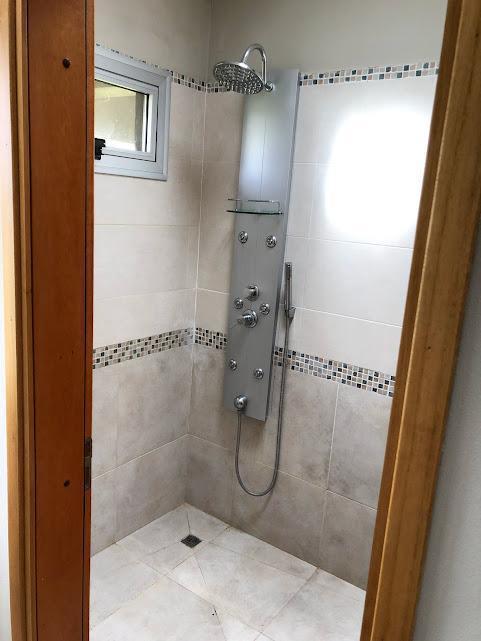 Casa en Los Reartes, Barrio Punto Claro, 5 Ambientes. 2.000 m Totales, 220 m² Cubiertos. 4