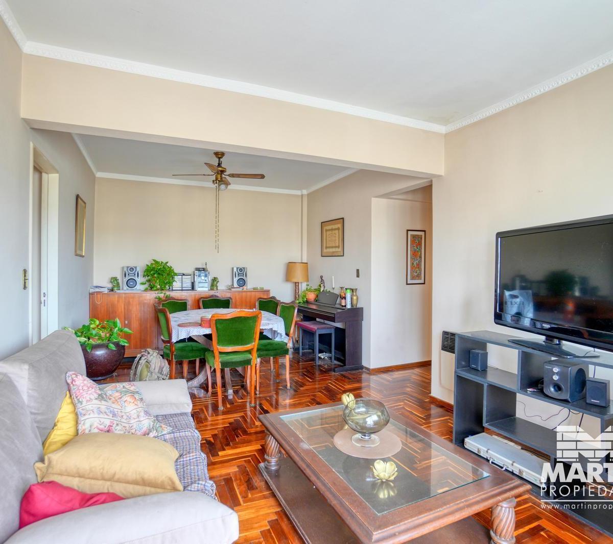 Departamento en Venta de 4 Ambientes en Martinez con Balcón y Cochera