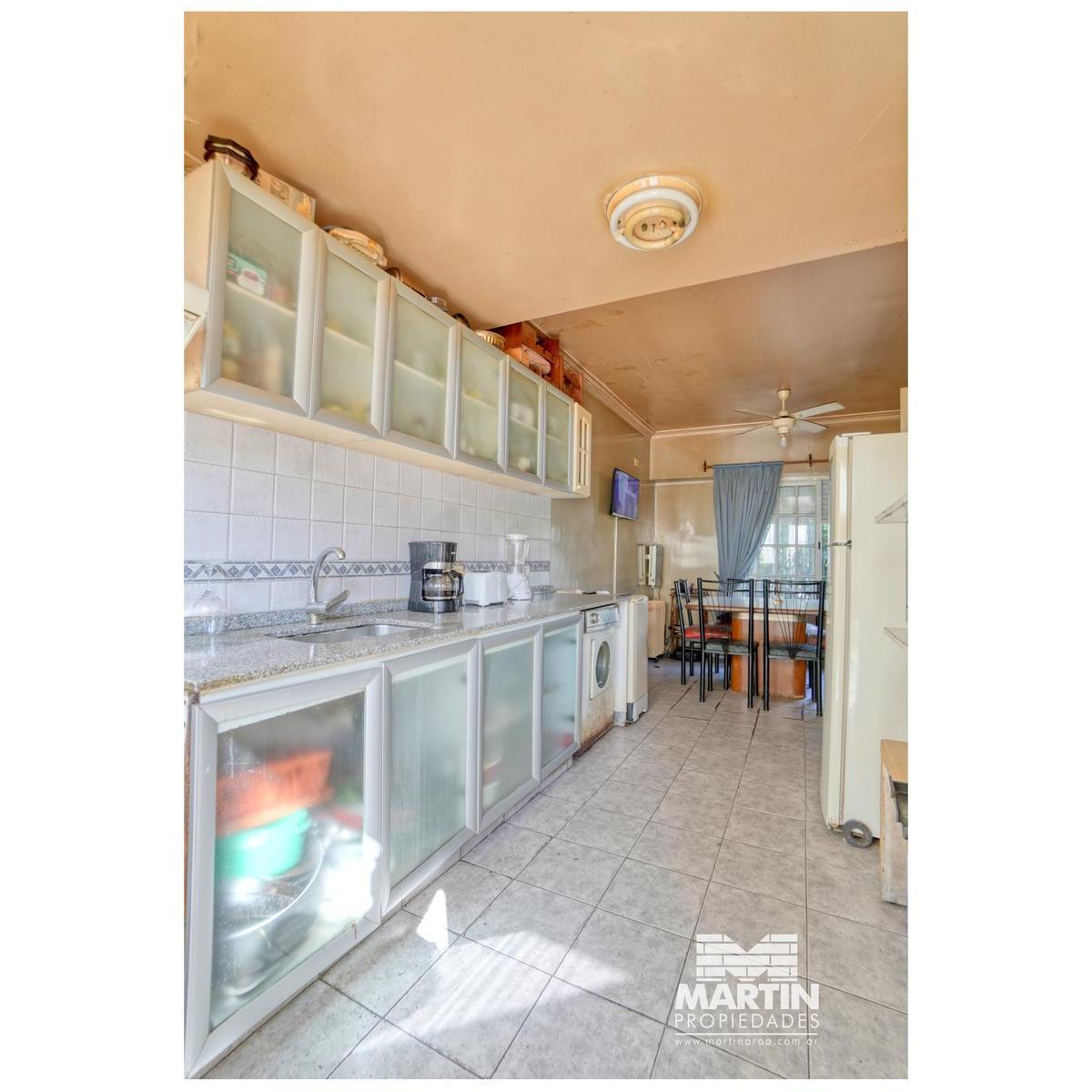Casa en Venta 6 Amb con Jardín en Olivos 4