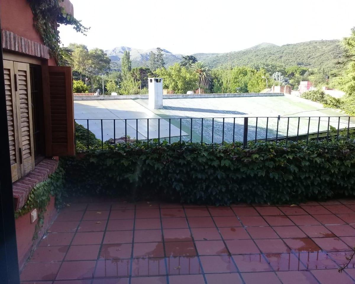 Hostería 1100 m² Cub, 12 Hab Vivienda Particular en La Cumbre, Córdoba 2