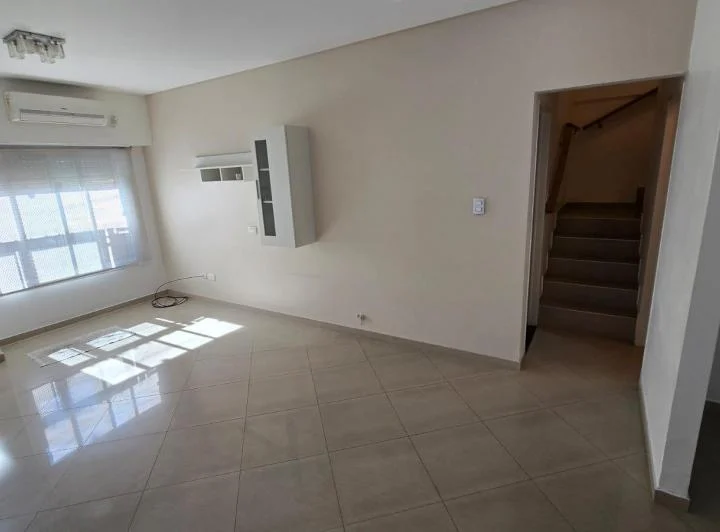 Ph en alquiler - Villa Adelina, 3 amb con balcón al frente 1