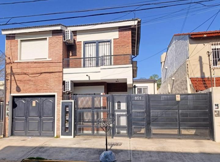 Ph en alquiler - Villa Adelina, 3 amb con balcón al frente 4