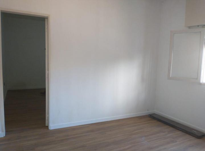 Casa Ph en alquiler en Martínez 2 ambientes con cochera y patio sin expensas. 2
