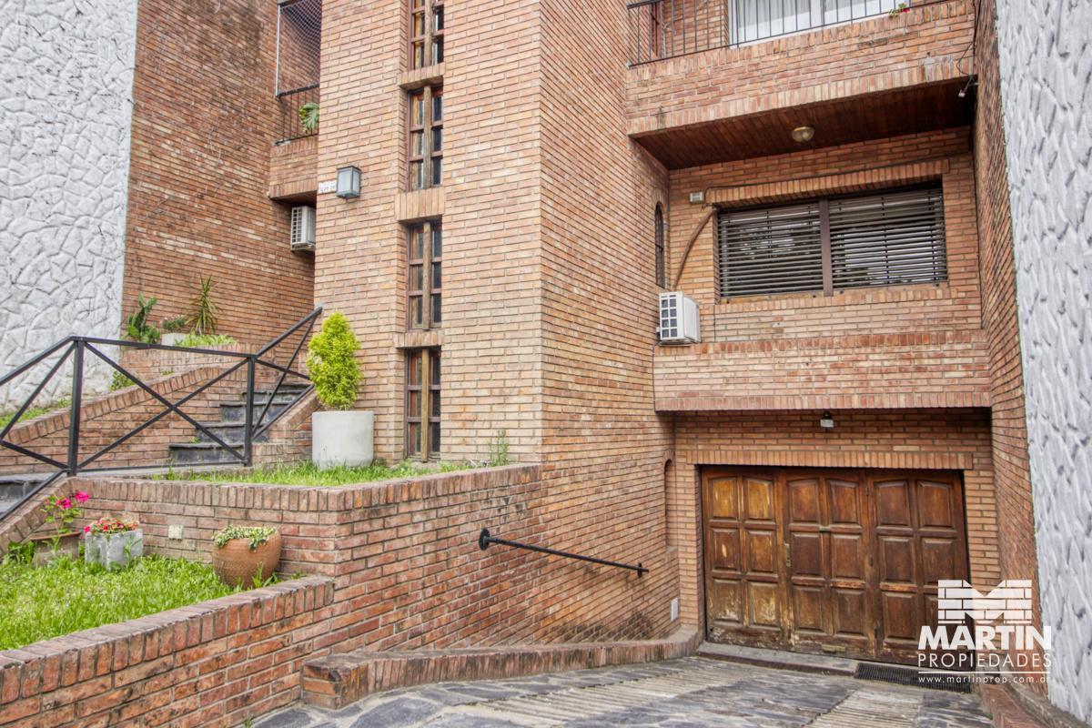Foto de Casa PH en Venta de 4 ambientes en Martínez con Cochera y Patio con, imagen 3