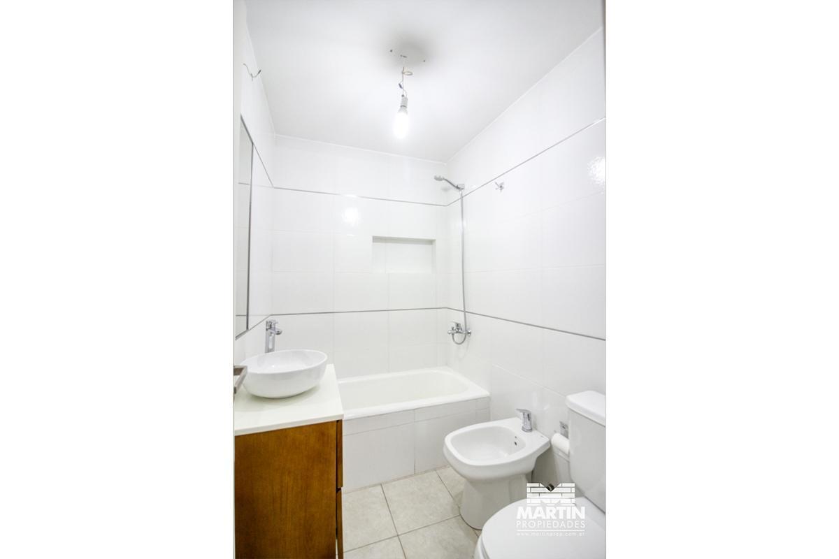 Foto de Departamento en Venta de 2 Ambientes en Villa Urquiza con Balcon, imagen 2